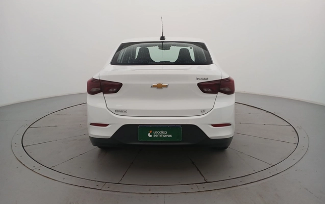 imagem-https://www.socarrao.com.br/sc-vehicle-images-prod/3932447/1789709610835-1_034130.jpg