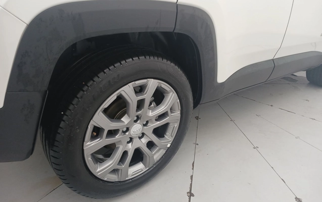 imagem-https://www.socarrao.com.br/sc-vehicle-images-prod/3932684/1789709783746-1_042426.jpg