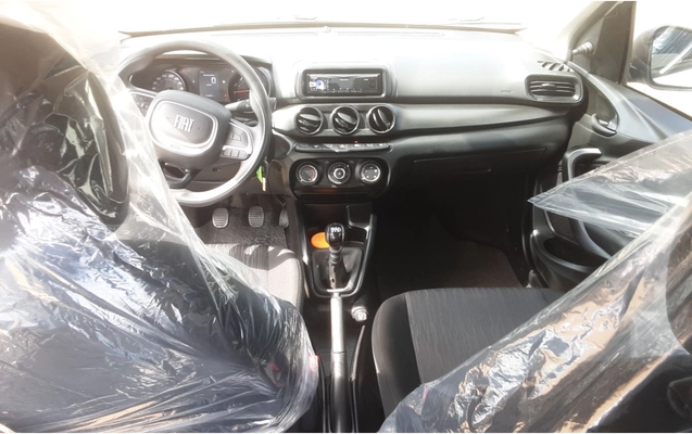 imagem-https://www.socarrao.com.br/sc-vehicle-images-prod/3932689/1789709788559-1_031543.jpg