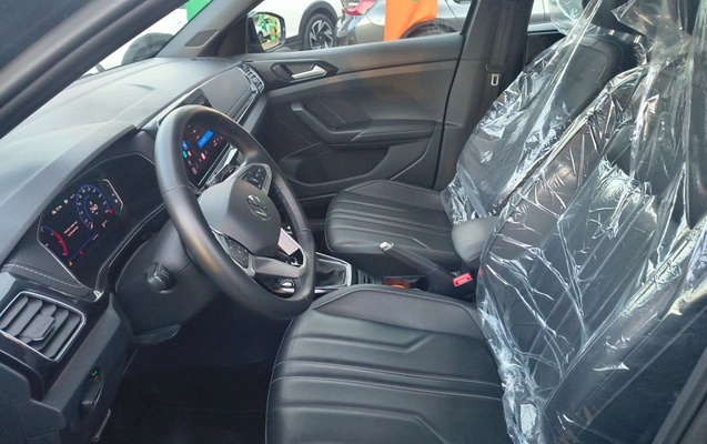 imagem-https://www.socarrao.com.br/sc-vehicle-images-prod/3932928/1789709996253-1_030116.jpg