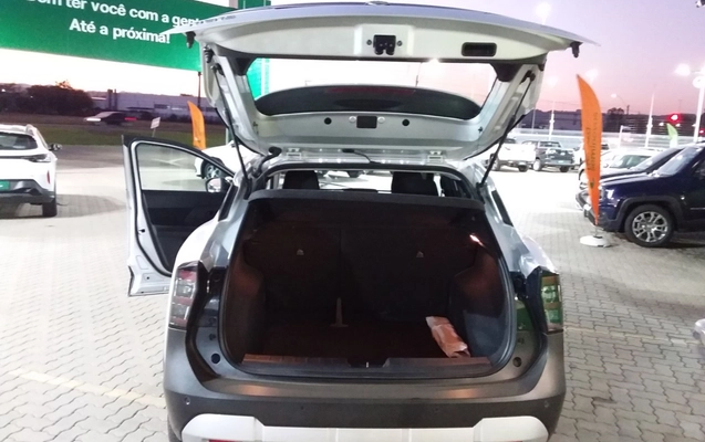 imagem-https://www.socarrao.com.br/sc-vehicle-images-prod/3932943/1789710004790-1_094917.jpg