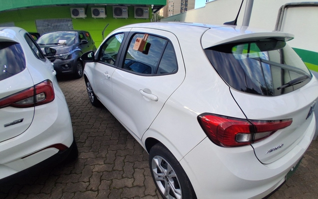 imagem-https://www.socarrao.com.br/sc-vehicle-images-prod/3933032/1789710064651-3_052604.jpg