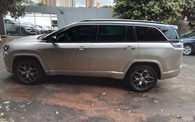 imagem-https://www.socarrao.com.br/sc-vehicle-images-prod/3933184/1789710243025-2_091820.jpg