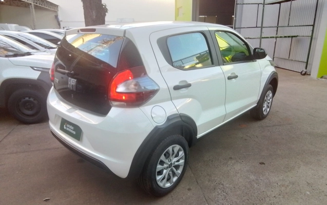 imagem-https://www.socarrao.com.br/sc-vehicle-images-prod/3933232/1789710282503-1_041431.jpg