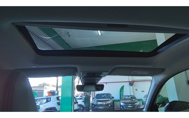 imagem-https://www.socarrao.com.br/sc-vehicle-images-prod/3933304/1789710413760-1_034401.jpg