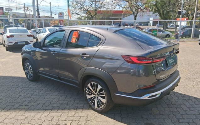 imagem-https://www.socarrao.com.br/sc-vehicle-images-prod/3934346/1789713915122-1_035848.jpg