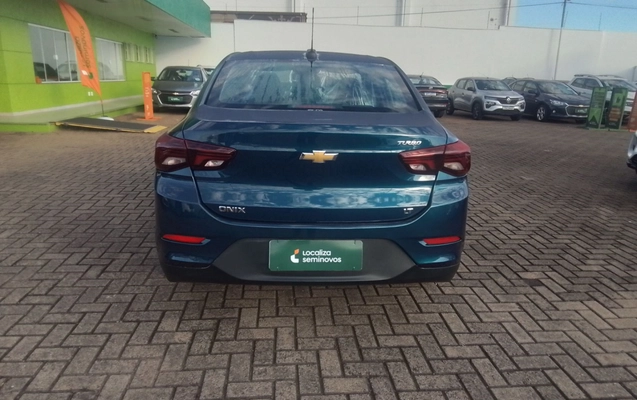 imagem-https://www.socarrao.com.br/sc-vehicle-images-prod/3934980/1789715018510-2_082516.jpg
