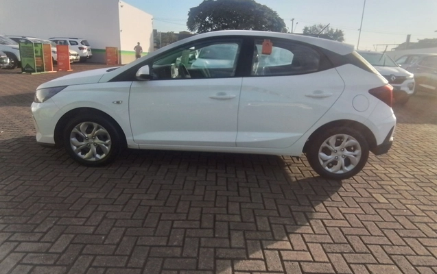 imagem-https://www.socarrao.com.br/sc-vehicle-images-prod/3935039/1789715055080-1_081530.jpg