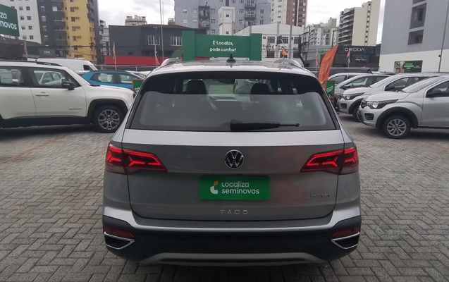 imagem-https://www.socarrao.com.br/sc-vehicle-images-prod/3935681/1789715808022-1_042805.jpg