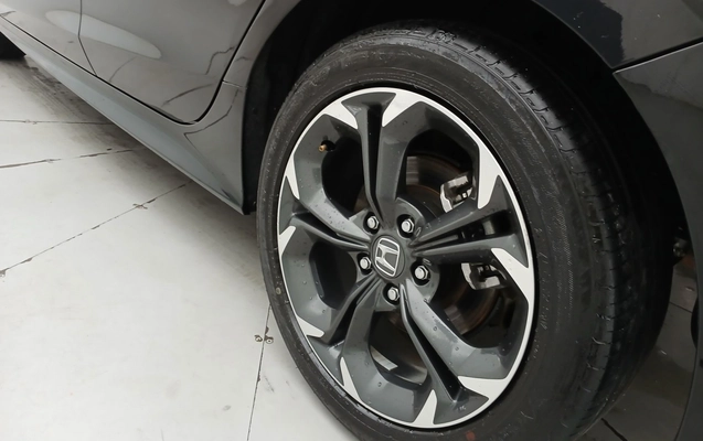 imagem-https://www.socarrao.com.br/sc-vehicle-images-prod/3935711/1789716399495-1_041856.jpg