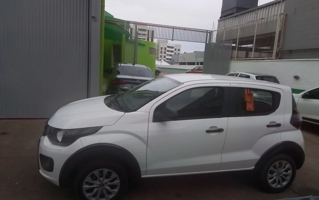 imagem-https://www.socarrao.com.br/sc-vehicle-images-prod/3935754/1789716435280-1_041317.jpg