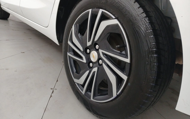 imagem-https://www.socarrao.com.br/sc-vehicle-images-prod/3935825/1789716495146-1_040817.jpg