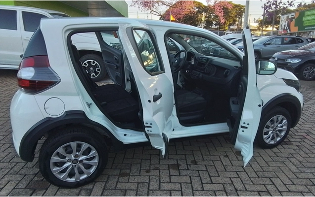 imagem-https://www.socarrao.com.br/sc-vehicle-images-prod/3935891/1789716530886-1_055338.jpg