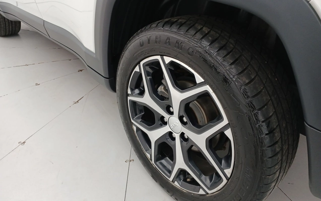 imagem-https://www.socarrao.com.br/sc-vehicle-images-prod/3935907/1789716539506-2_043208.jpg