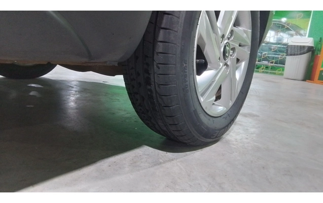 imagem-https://www.socarrao.com.br/sc-vehicle-images-prod/3935967/1789716608119-2_040141.jpg
