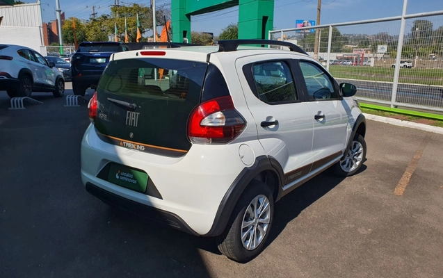 imagem-https://www.socarrao.com.br/sc-vehicle-images-prod/3936323/1789717253677-1_030606.jpg