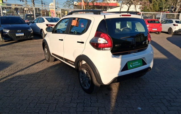 imagem-https://www.socarrao.com.br/sc-vehicle-images-prod/3936863/1789719697105-1_052051.jpg