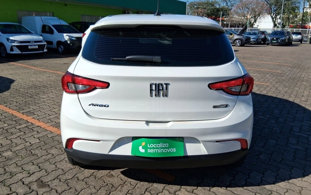 imagem-https://www.socarrao.com.br/sc-vehicle-images-prod/3936879/1789719703780-1_051311.jpg