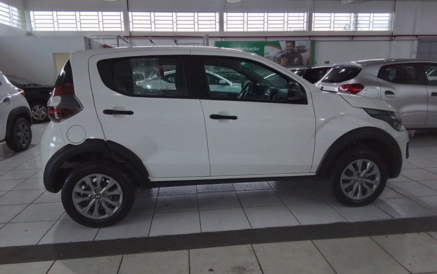 imagem-https://www.socarrao.com.br/sc-vehicle-images-prod/3936912/1789719883038-2_071515.jpg