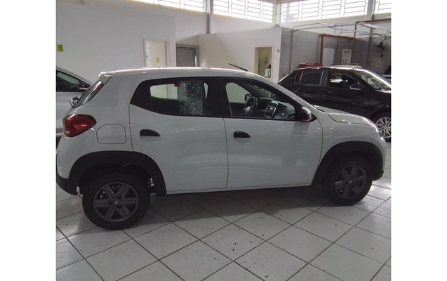 imagem-https://www.socarrao.com.br/sc-vehicle-images-prod/3936942/1789720063204-1_122751.jpg