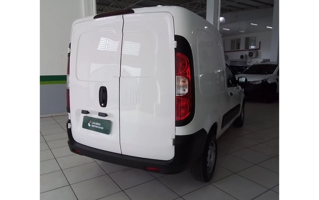 imagem-https://www.socarrao.com.br/sc-vehicle-images-prod/3936944/1789720082199-2_075057.jpg