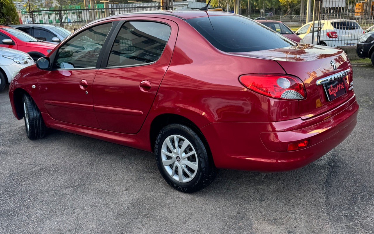 imagem-https://www.socarrao.com.br/sc-vehicle-images-prod/3937198/1789726218906-SU1HXzgwMzkuanBlZw.jpeg