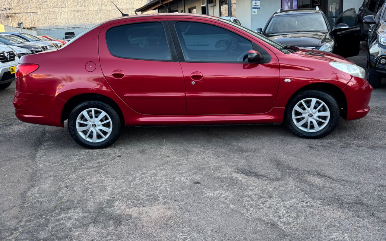 imagem-https://www.socarrao.com.br/sc-vehicle-images-prod/3937198/1789726219360-SU1HXzgwNDIuanBlZw.jpeg