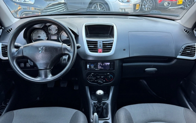 imagem-https://www.socarrao.com.br/sc-vehicle-images-prod/3937198/1789726219647-SU1HXzgwMzAuanBlZw.jpeg