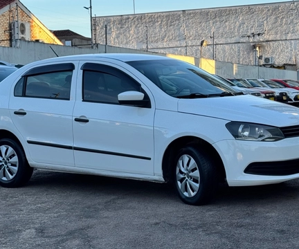 Volkswagen Voyage 2015 Branco — foto 1 de 3