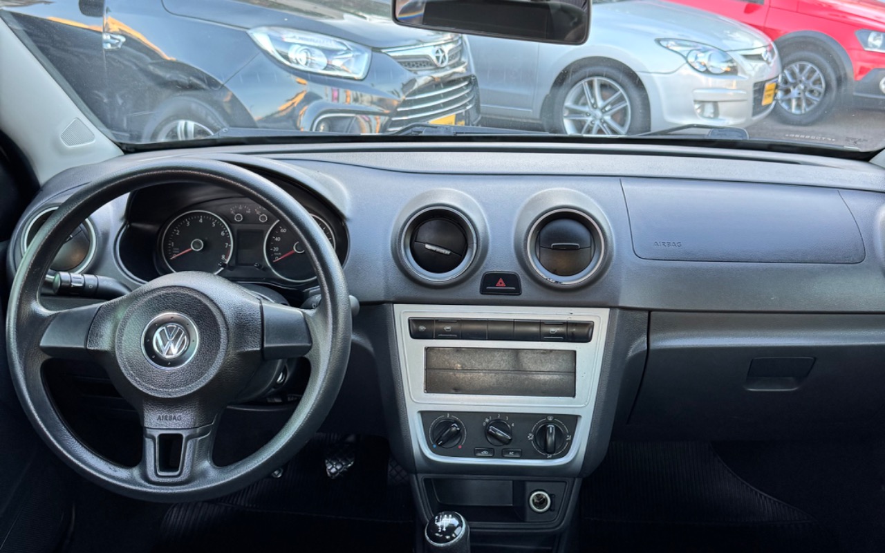 imagem-https://www.socarrao.com.br/sc-vehicle-images-prod/3937199/1789726364061-SU1HXzgwNDMuanBlZw.jpeg