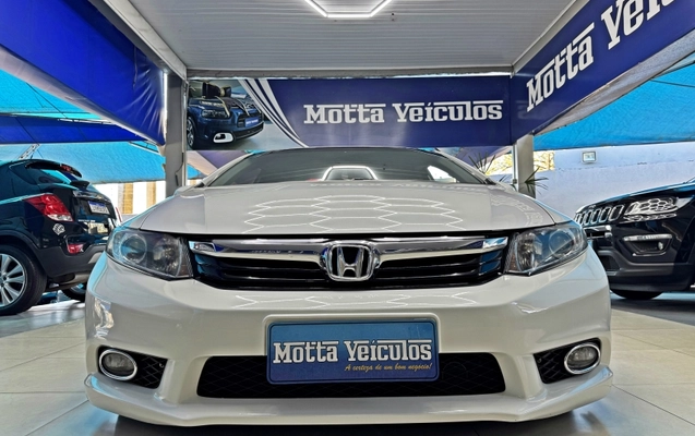 imagem-https://www.socarrao.com.br/sc-vehicle-images-prod/3937245/1789732120525-NxC6MxdbjrV5rI5Mbj4hUtyIhTkgxViR.jpg