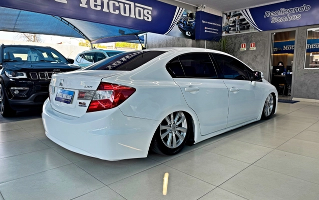 imagem-https://www.socarrao.com.br/sc-vehicle-images-prod/3937245/1789732120533-PtpmNDxSmt2Rn3h6BJSnw7Ihsy1OwhGC.jpg