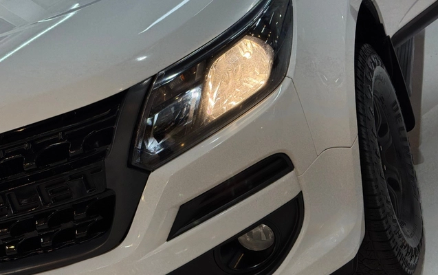 imagem-https://www.socarrao.com.br/sc-vehicle-images-prod/3937246/1789732195097-Q0hFVlJPTEVUIFMxMCBMVCBGRDJBIC0gMjAyMCAtIEJSQU5DTyAtIFFUTDJJNjYgKDIyKS5wbmc.png