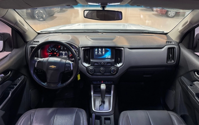 imagem-https://www.socarrao.com.br/sc-vehicle-images-prod/3937246/1789732195592-Q0hFVlJPTEVUIFMxMCBMVCBGRDJBIC0gMjAyMCAtIEJSQU5DTyAtIFFUTDJJNjYgKDE0KS5wbmc.png