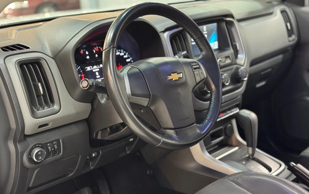 imagem-https://www.socarrao.com.br/sc-vehicle-images-prod/3937246/1789732195686-Q0hFVlJPTEVUIFMxMCBMVCBGRDJBIC0gMjAyMCAtIEJSQU5DTyAtIFFUTDJJNjYgKDE1KS5wbmc.png