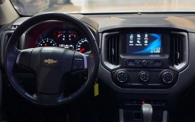 imagem-https://www.socarrao.com.br/sc-vehicle-images-prod/3937246/1789732195804-Q0hFVlJPTEVUIFMxMCBMVCBGRDJBIC0gMjAyMCAtIEJSQU5DTyAtIFFUTDJJNjYgKDE3KS5wbmc.png
