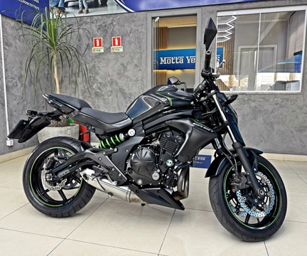 Kawasaki ER-6N 650cc 2017 Cinza — foto 1 de 3