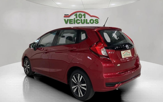 imagem-https://www.socarrao.com.br/sc-vehicle-images-prod/3937628/1789733515982-003_71a70eb352d1ab8fc374b592496717a2.jpg