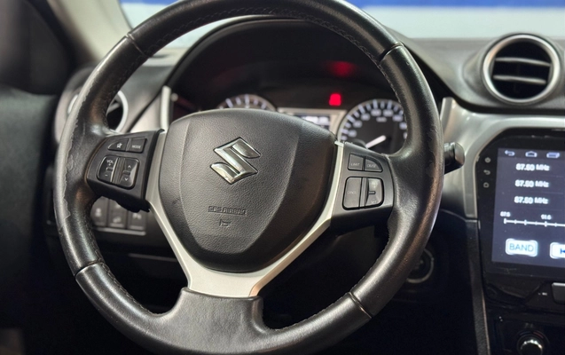 imagem-https://www.socarrao.com.br/sc-vehicle-images-prod/3937685/1789734655390-VklUQVJBIDRZT1UgQUFMTEdSSVAgMS42IC0gMjAxNyAtIFBSQVRBIC0gQkJLMjYyMyAoMTgpLnBuZw.png