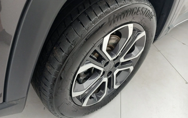 imagem-https://www.socarrao.com.br/sc-vehicle-images-prod/3937799/1789733809712-1_110943.jpg