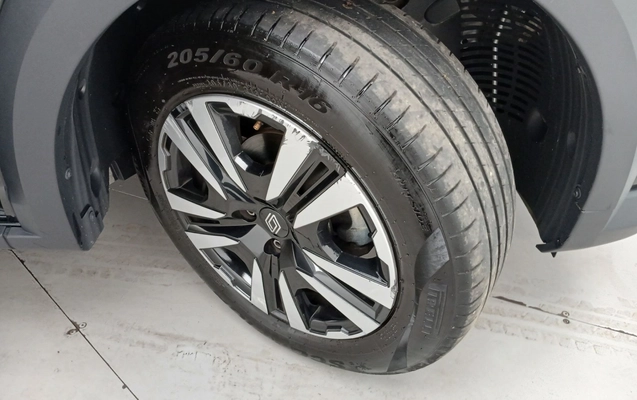 imagem-https://www.socarrao.com.br/sc-vehicle-images-prod/3937863/1789733974559-2_052316.jpg