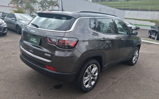 imagem-https://www.socarrao.com.br/sc-vehicle-images-prod/3937944/1789734172065-1_095715.jpg