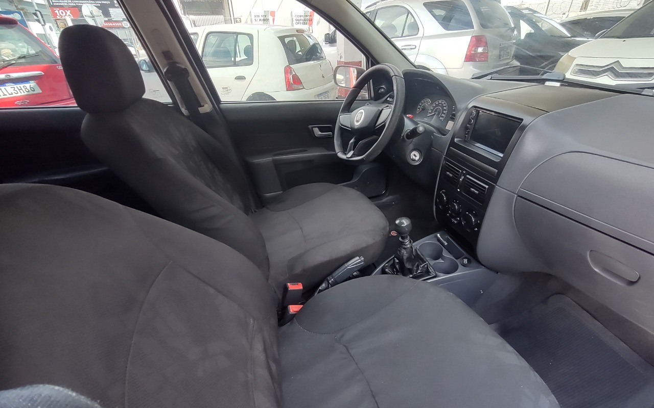 imagem-https://www.socarrao.com.br/sc-vehicle-images-prod/3938101/1789734672613-SU1HXzIwMjYwOTE1XzEwMzIxMTYzNV9IRFIuanBn.jpg