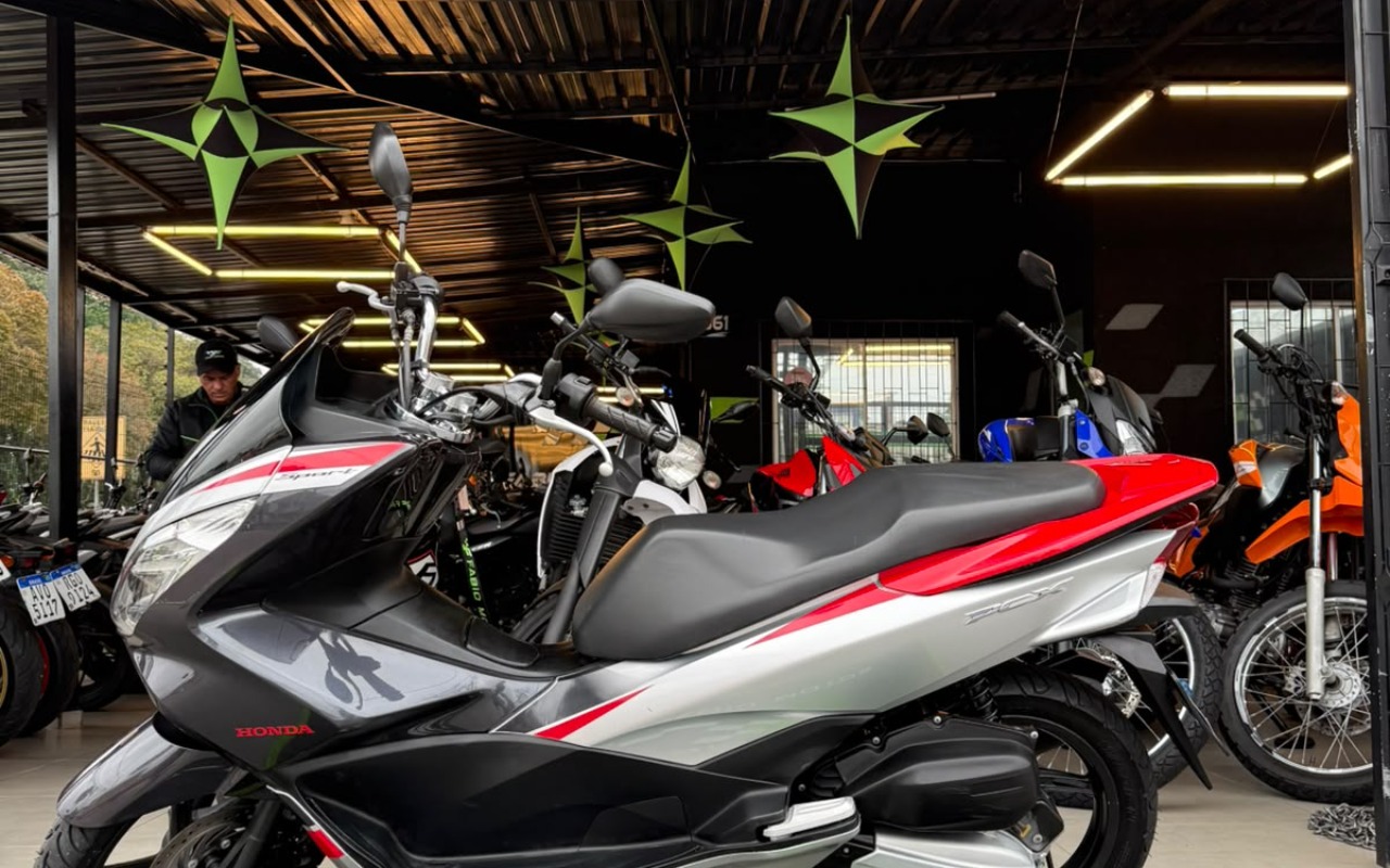 Honda PCX 150 SPORT 2018 Cinza — foto 1 de 3