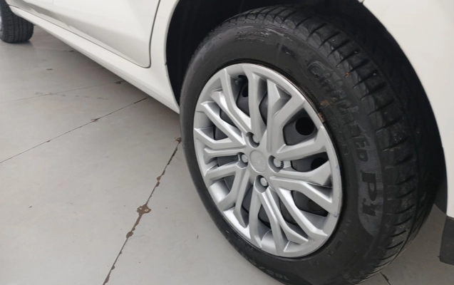 imagem-https://www.socarrao.com.br/sc-vehicle-images-prod/3938193/1789734805421-2_102404.jpg