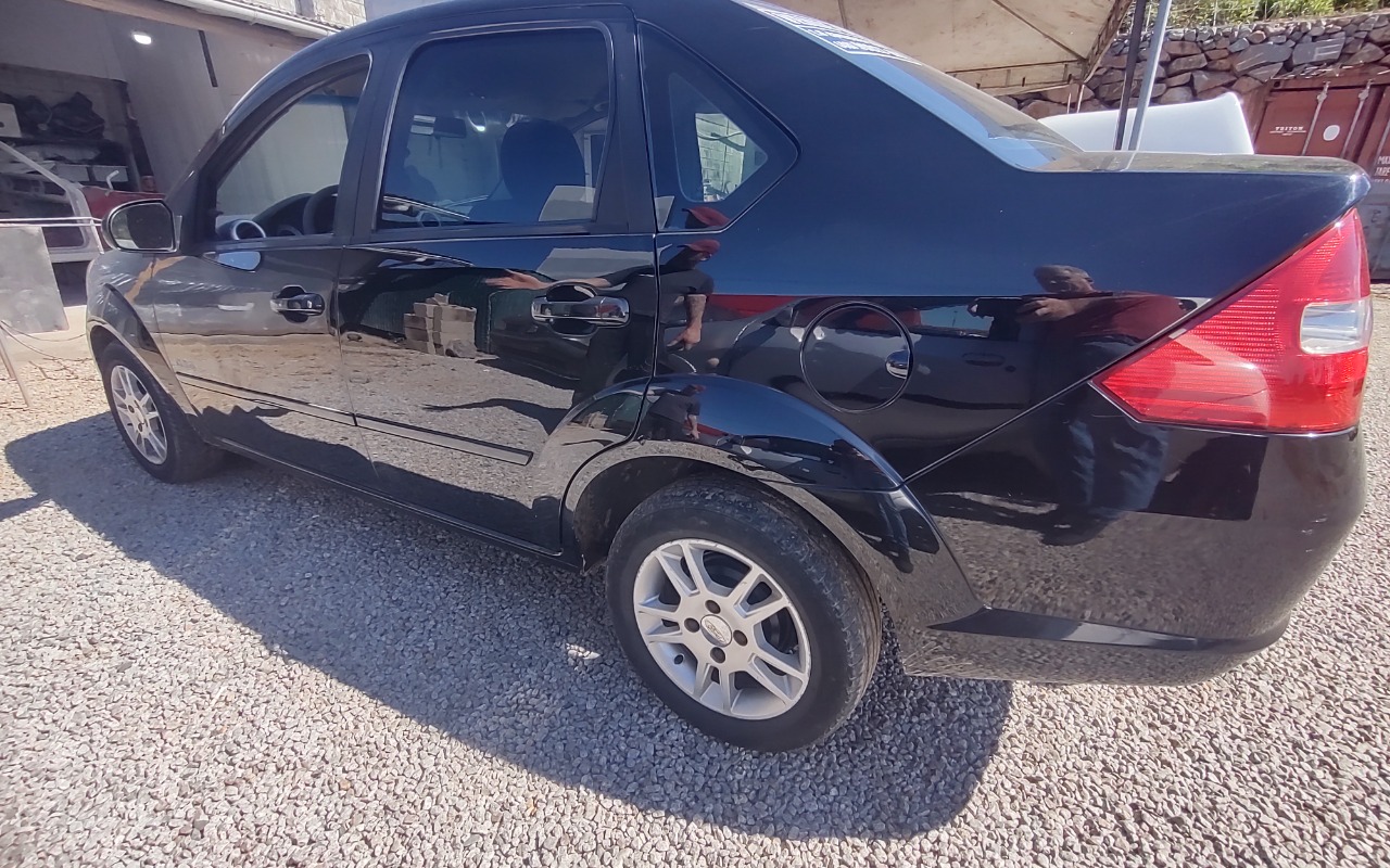 imagem-https://www.socarrao.com.br/sc-vehicle-images-prod/3938200/1789734903603-SU1HXzIwMjYwOTE3XzE0MTMwNzQ1MV9IRFIuanBn.jpg