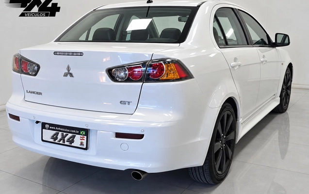 imagem-https://www.socarrao.com.br/sc-vehicle-images-prod/3938677/1789735876102-04a8cc0e65e84c4c9b3f66d67c9df3b9_1789735769054.jpg