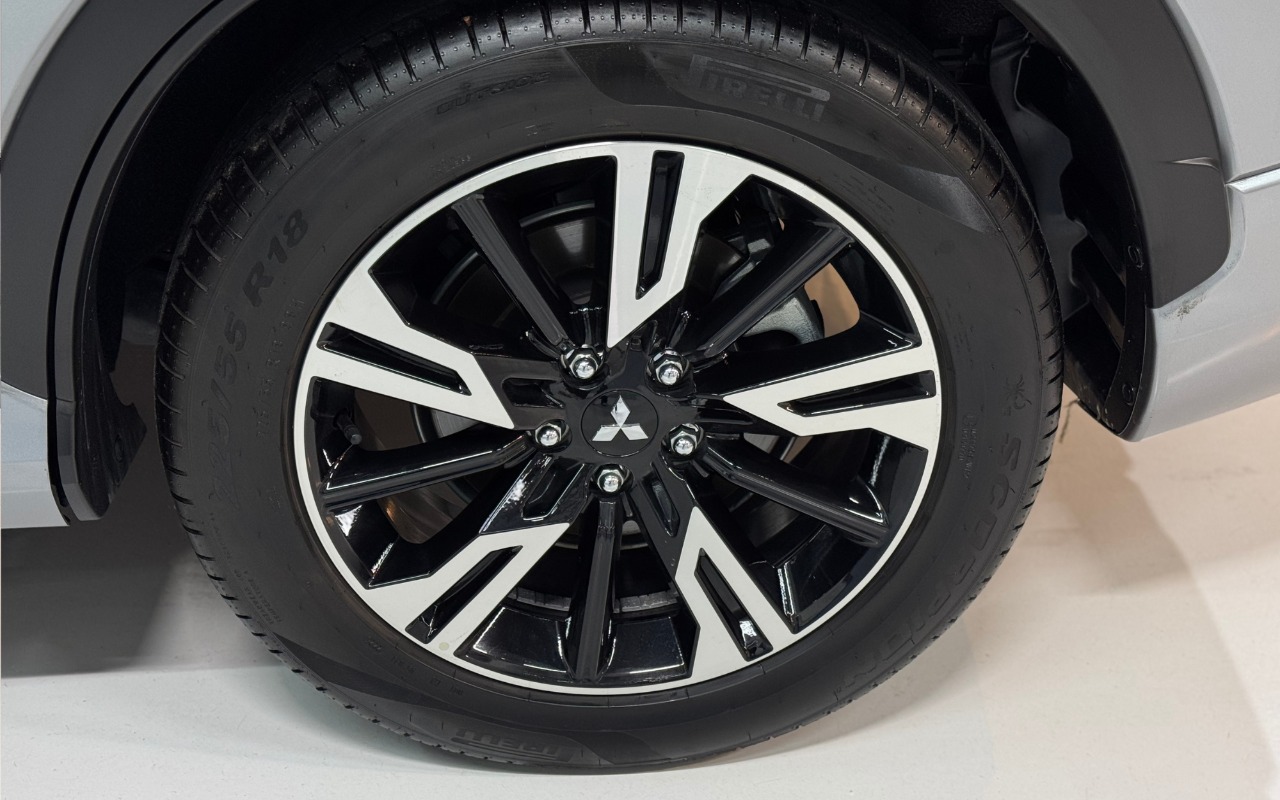 imagem-https://www.socarrao.com.br/sc-vehicle-images-prod/3939206/1789736679875-TUlUU1VCSVNISSBFQ0xJUFNFIENST1NTIEhQRSAtIDIwMjYtIFBSQVRBIC0gVEJYM0E3MiAoMTMpLnBuZw.png