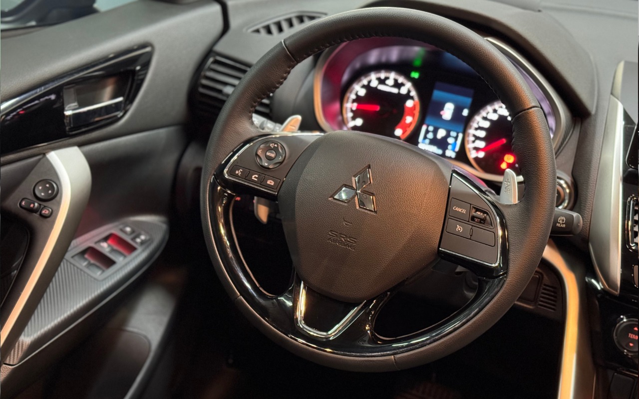 imagem-https://www.socarrao.com.br/sc-vehicle-images-prod/3939206/1789736680183-TUlUU1VCSVNISSBFQ0xJUFNFIENST1NTIEhQRSAtIDIwMjYtIFBSQVRBIC0gVEJYM0E3MiAoMTcpLnBuZw.png