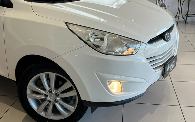 imagem-https://www.socarrao.com.br/sc-vehicle-images-prod/3939279/1789736759021-9835774a09c341e7920f99a6da2befe9_1789736648443.jpg